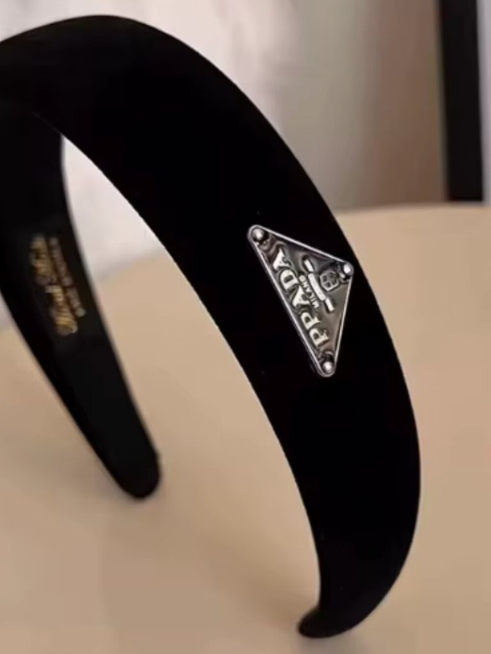 NWT Triangle Logo Black Headbands - Picture 3 of 6